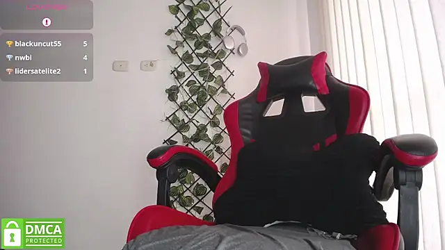 darkviper26 online show from March 12, 4:26 pm