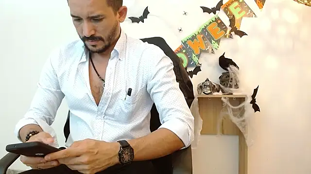 Reiko 85  online show from October 9, 7:19 pm