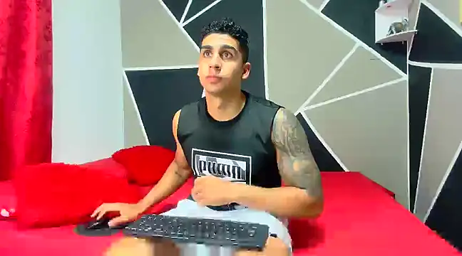 astrom greyy online show from March 18, 9:54 pm