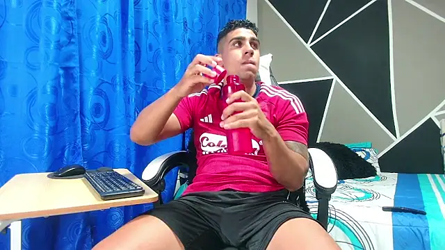 astrom greyy online show from October 29, 11:29 pm