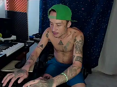 patrik tattoo  online show from January 30, 6:35 am