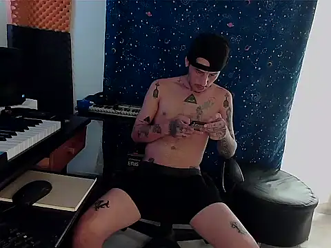 patrik tattoo  online show from January 29, 2:21 pm