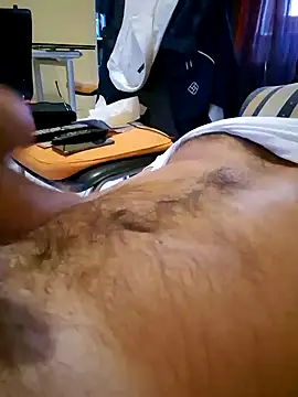 Snapshot of 1talianBeutifulCock chatting on January 3, 1:58 pm 1talianBeutifulCock online show from January 3, 1:58 pm