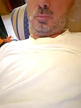 Snapshot of 1talianBeutifulCock chatting on September 24, 11:52 am 1talianBeutifulCock online show from September 24, 11:52 am