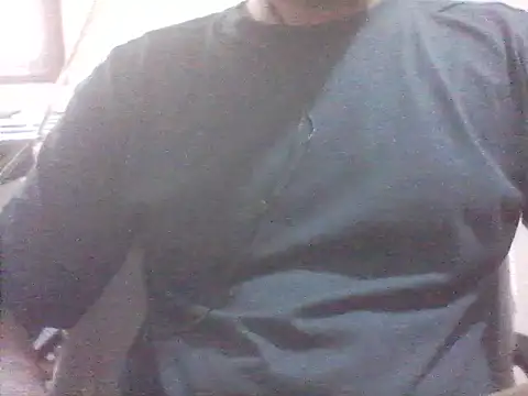 Snapshot of knighttriderr chatting on December 6, 8:26 am knighttriderr online show from December 6, 8:26 am