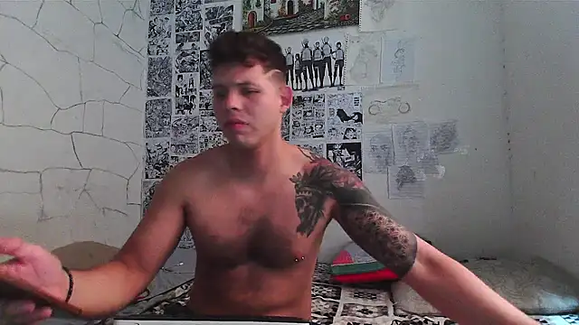 Snapshot of King_russo chatting on March 4, 7:32 pm King russo online show from March 4, 7:32 pm