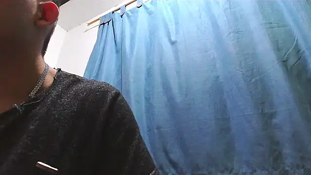 Snapshot of King_russo chatting on March 2, 6:59 am King russo online show from March 2, 6:59 am