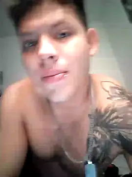 Snapshot of King_russo chatting on December 11, 4:16 pm King russo online show from December 11, 4:16 pm
