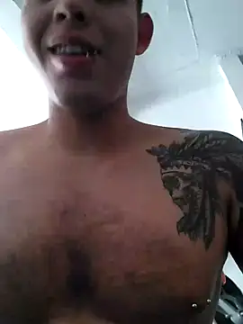 Snapshot of King_russo chatting on December 31, 6:35 pm King russo online show from December 31, 6:35 pm