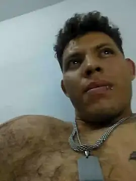 Snapshot of King_russo chatting on December 14, 8:23 am King russo online show from December 14, 8:23 am