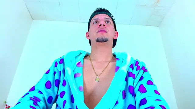 kevin  fox  online show from October 28, 7:27 pm