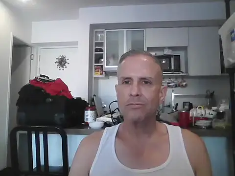 Diegoperrote682661 online show from April 26, 10:17 pm