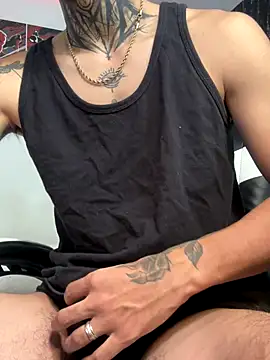 Snapshot of Anthony-Martin chatting on October 4, 5:51 pm Anthony-Martin online show from October 4, 5:51 pm