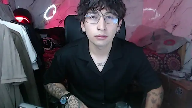 Dereck Dickson online show from January 16, 3:09 am