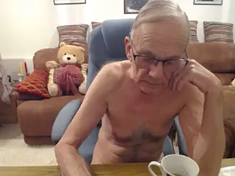 Snapshot of Ferret7777 chatting on March 9, 7:12 am Ferret7777 online show from March 9, 7:12 am