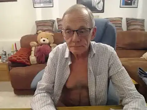 Snapshot of Ferret7777 chatting on March 4, 2:53 pm Ferret7777 online show from March 4, 2:53 pm