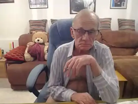 Snapshot of Ferret7777 chatting on February 1, 8:37 pm Ferret7777 online show from February 1, 8:37 pm