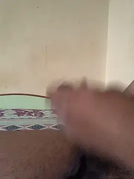 Snapshot of Raj76976 chatting on February 23, 6:33 am Raj76976 online show from February 23, 6:33 am