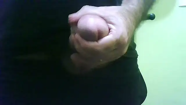 loganwolverine02 online show from December 17, 3:08 pm