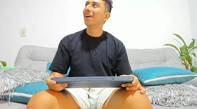 Danni lopez1 online show from December 28, 4:52 pm