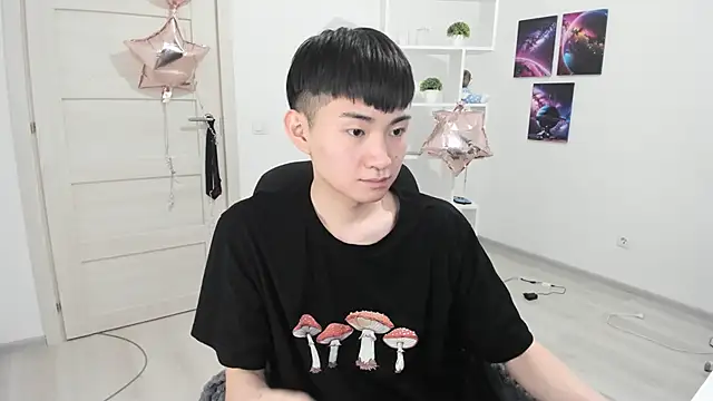 Snapshot of Miram_Yu chatting on March 21, 8:29 pm Miram Yu online show from March 21, 8:29 pm