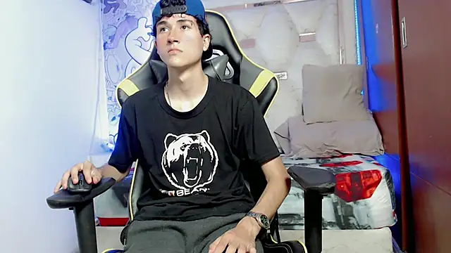 johnny cagee online show from October 12, 5:56 am