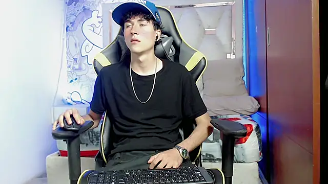 johnny cagee online show from October 11, 5:55 am