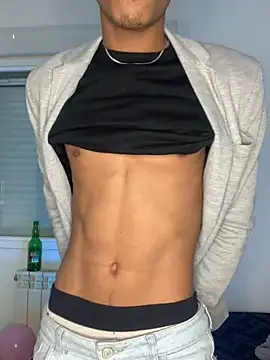 Snapshot of Ryan-hot chatting on January 1, 5:33 am Ryan-hot online show from January 1, 5:33 am