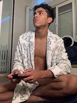 Snapshot of Ryan-hot chatting on October 1, 8:46 pm Ryan-hot online show from October 1, 8:46 pm