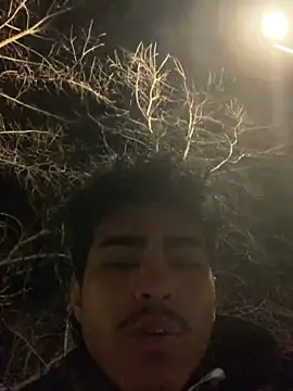 Snapshot of Ryan-hot chatting on February 6, 10:32 pm Ryan-hot online show from February 6, 10:32 pm