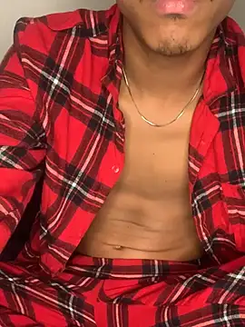 Snapshot of Ryan-hot chatting on January 11, 11:24 pm Ryan-hot online show from January 11, 11:24 pm