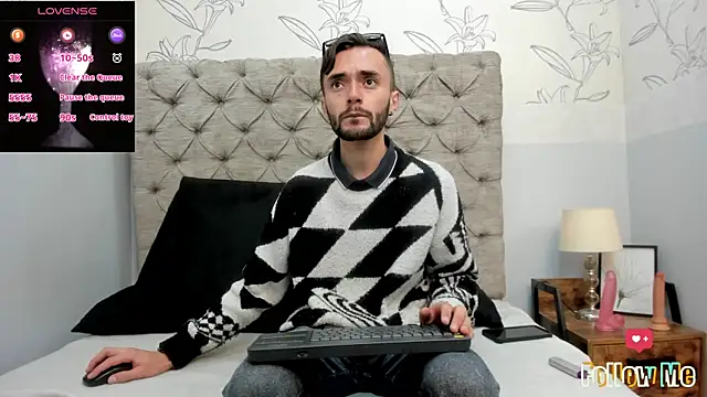 jakemagnus online show from January 4, 12:38 pm