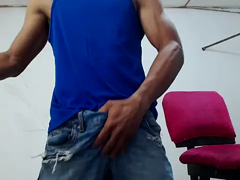 Snapshot of fernandez_latinblackk chatting on January 28, 4:52 pm fernandez latinblackk online show from January 28, 4:52 pm