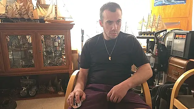 ScubaStevex online show from February 23, 5:36 pm