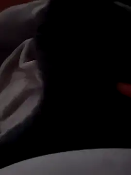 ich411983 online show from October 25, 9:27 pm