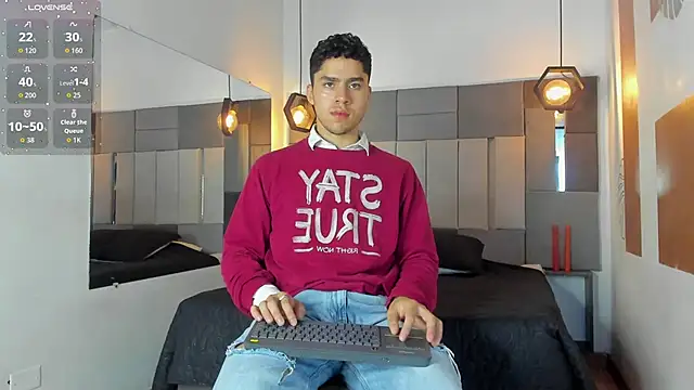 LiamNovak online show from February 5, 11:17 am