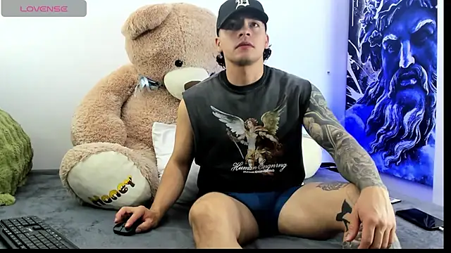 boyc022  online show from January 14, 2:16 am