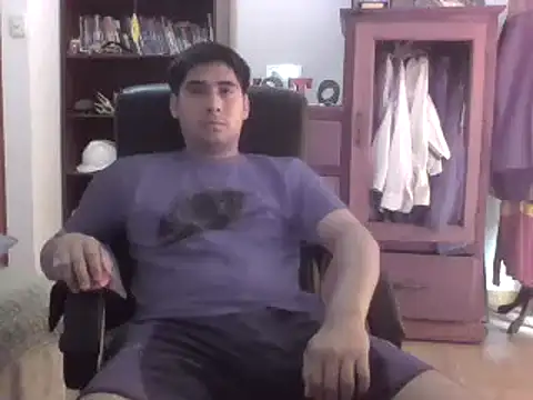 Snapshot of estudiante69 chatting on December 11, 4:27 pm estudiante69 online show from December 11, 4:27 pm