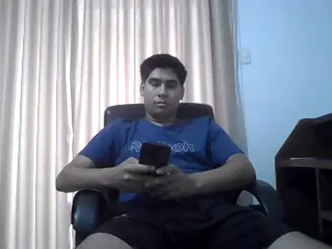Snapshot of estudiante69 chatting on December 9, 10:26 pm estudiante69 online show from December 9, 10:26 pm