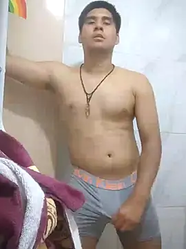 Snapshot of estudiante69 chatting on January 18, 6:53 am estudiante69 online show from January 18, 6:53 am