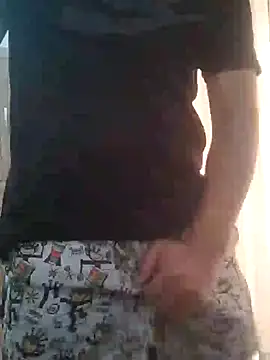 Snapshot of estudiante69 chatting on December 19, 8:44 pm estudiante69 online show from December 19, 8:44 pm
