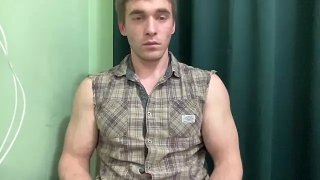 Snapshot of Mrbiceps23 chatting on December 5, 6:13 pm Mrbiceps23 online show from December 5, 6:13 pm