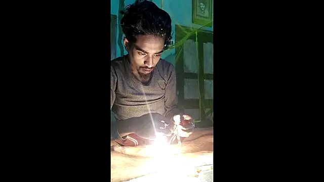 Snapshot of savage_lucifer8 chatting on December 9, 7:57 pm savage lucifer8 online show from December 9, 7:57 pm