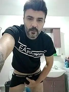 Snapshot of hot_man_eray chatting on October 6, 5:50 pm hot man eray online show from October 6, 5:50 pm