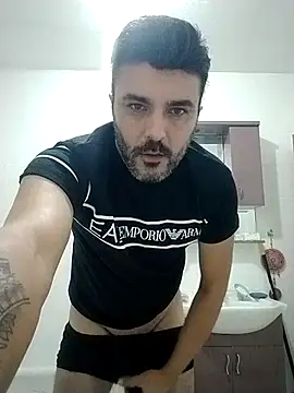 Snapshot of hot_man_eray chatting on September 14, 9:50 pm hot man eray online show from September 14, 9:50 pm