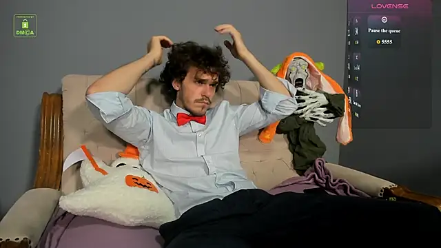 Perry Knight online show from October 17, 11:25 am