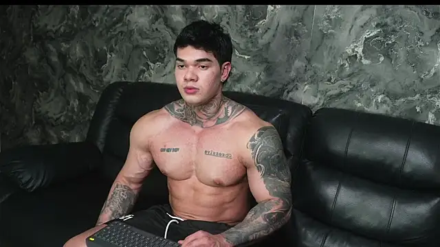 Justin Clark online show from October 27, 3:20 am