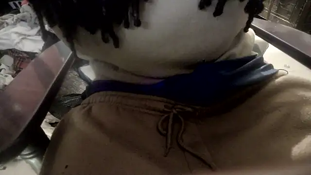 turneddown69 online show from December 6, 8:48 am