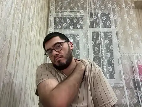 Hellzroom online show from March 24, 1:33 am