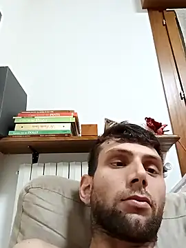 Snapshot of dariodario chatting on December 9, 10:54 am dariodario online show from December 9, 10:54 am